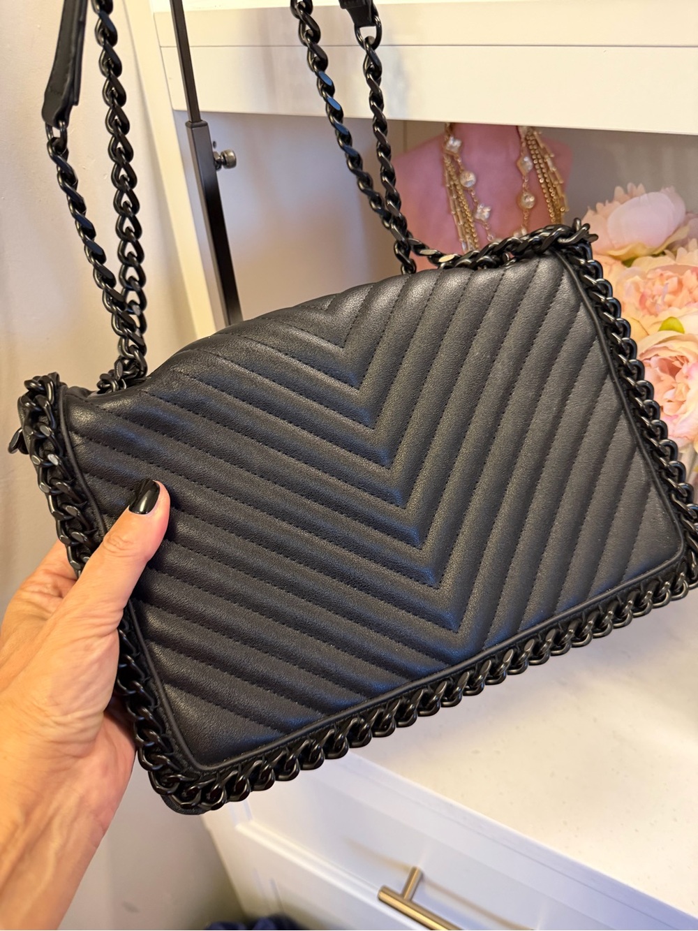 Aldo Black Quilted Chevron Chain-Trim Crossbody